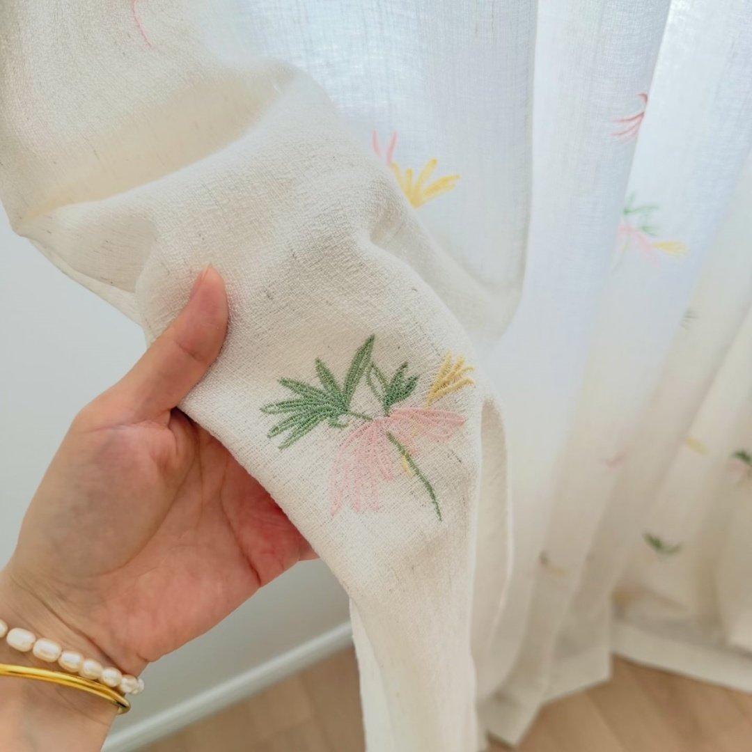 Home Decor Window Blinds - ソフトパステルボタニカルステッチ仕切りシアーカーテン装飾生地ドレープ、賃貸住宅の部屋の仕切りに