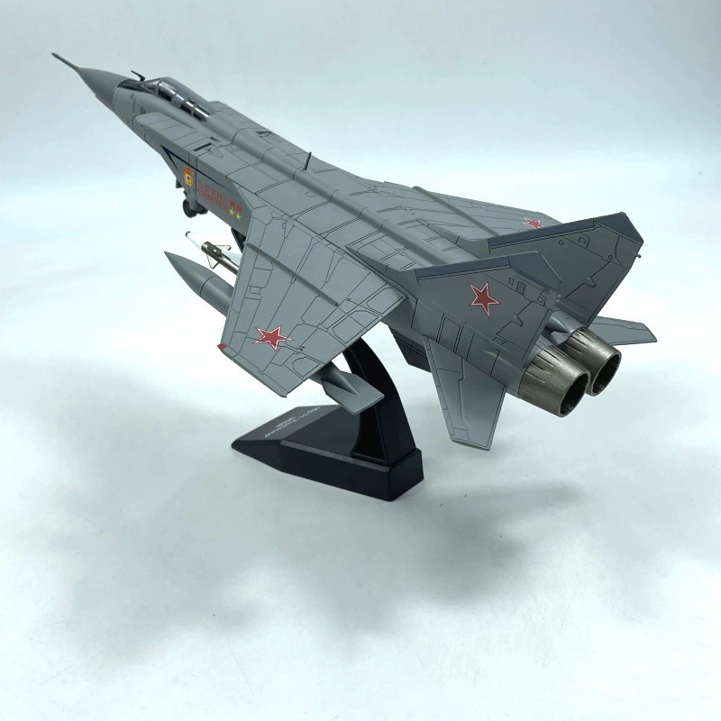 Home Decor Enthusiast - 1:72 ソビエトミグ-21戦闘機シミュレーション合金モデル軍事愛好家向け家の装飾デスクトップ装飾品誕生日プレゼント