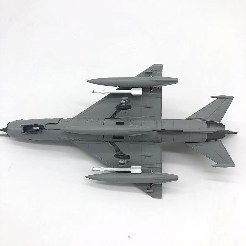 1:72 ソビエトミグ-21戦闘機シミュレーション合金モデル - Home Decor Enthusiast のレビューと価格